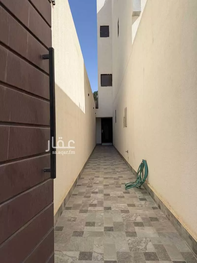 دور للإيجار في شارع حسين المالكي, حي القيروان, مدينة الرياض, منطقة الرياض 1 صورة