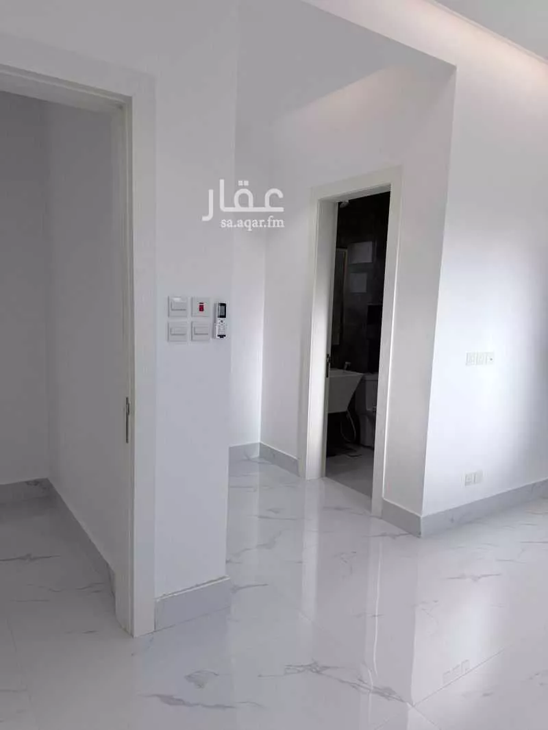 شقة للإيجار في شارع عبدالله بن إبراهيم الشرقاوي ، حي المهدية ، الرياض ، منطقة الرياض 1 صورة
