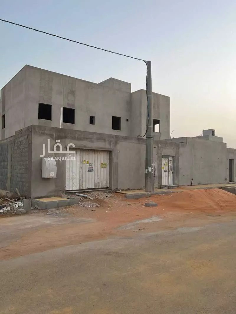 فيلا للبيع في شارع الدوائر الحكومية 11, حي ج11, مدينة حوطه سدير, منطقة الرياض 1 صورة