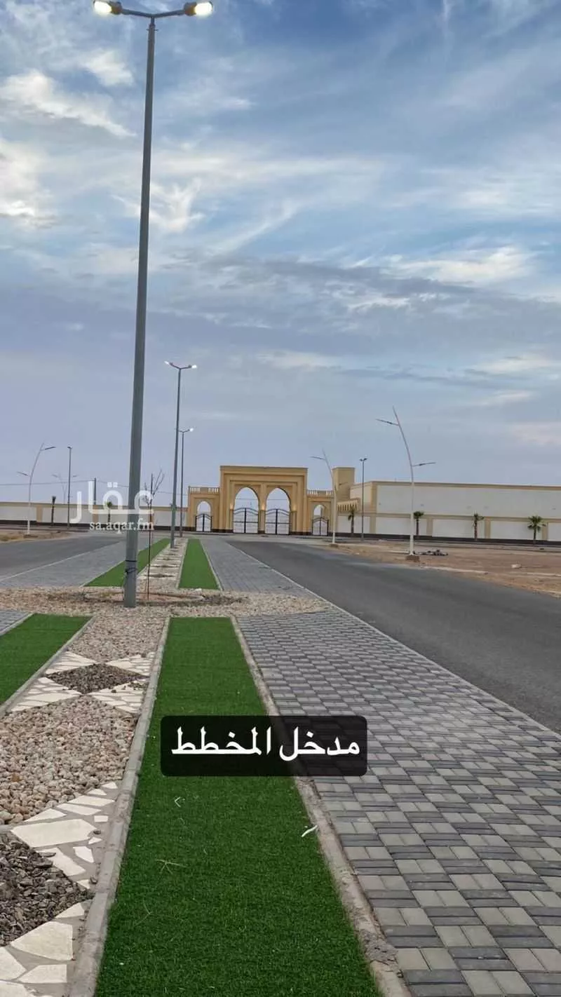 أرض للبيع في طريق بدون اسم 1 صورة