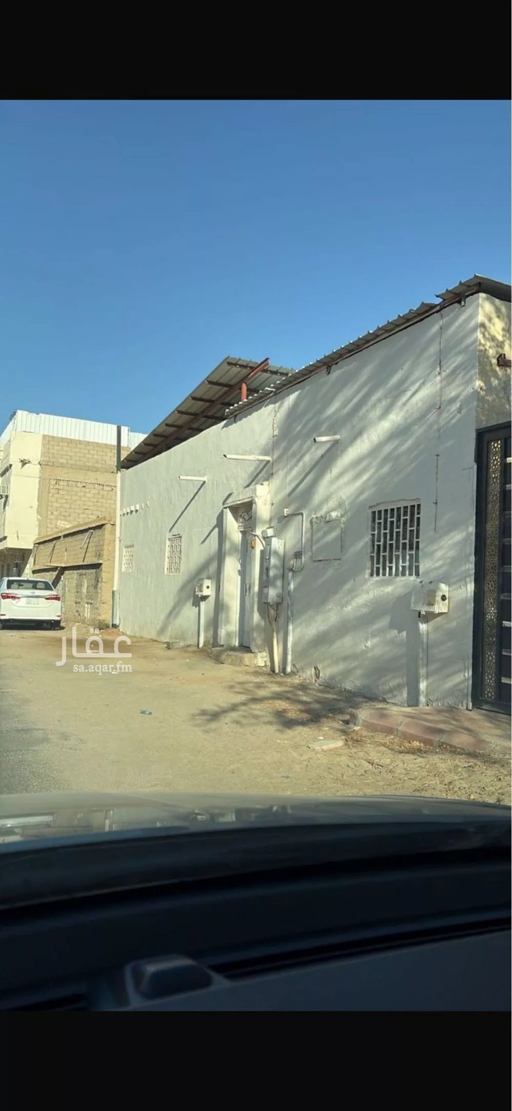 دور للبيع في شارع  ربيعة بن عباد, حي المطار, مدينة بيشة, منطقة عسير 1 صورة