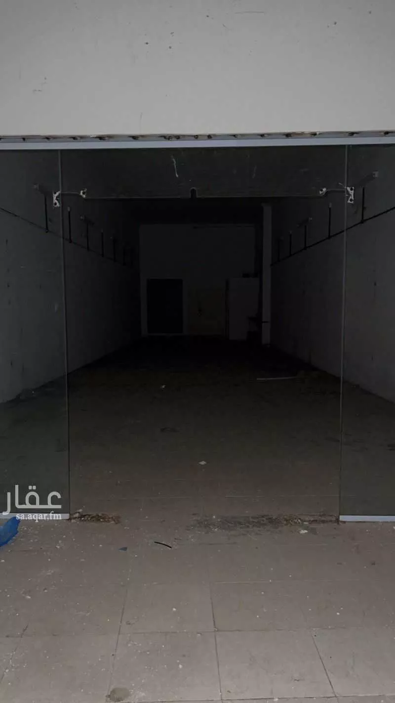 محل للإيجار في طريق الملك عبدالعزي ، حي المجد ، ينبع ، ينبع البحر 1 صورة