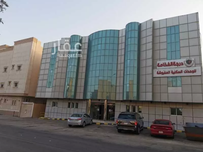 عمارة للبيع في شارع عنيزة ، حي الروابي ، الرياض ، منطقة الرياض 1 صورة