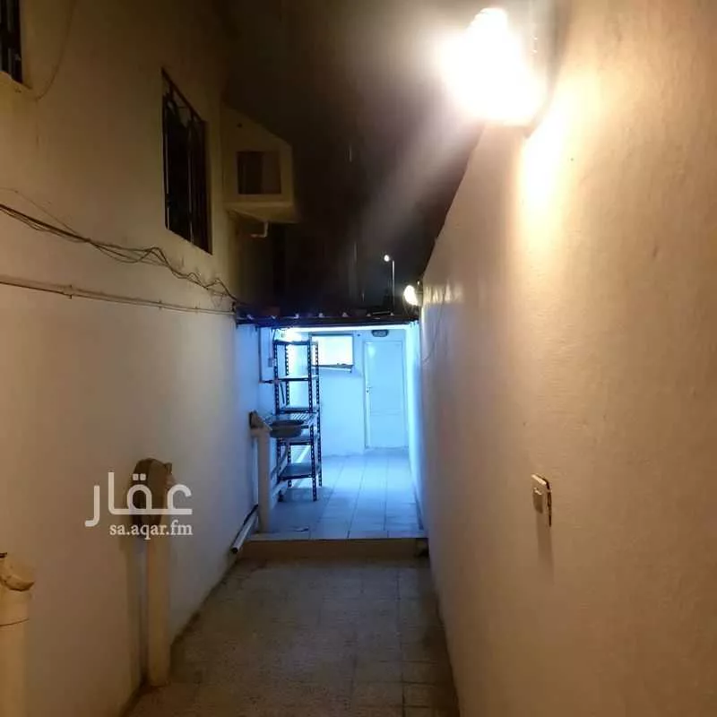 غرفة للإيجار في شارع إياس المزنى, حي البوادي, مدينة جدة, منطقة مكة المكرمة 1 صورة