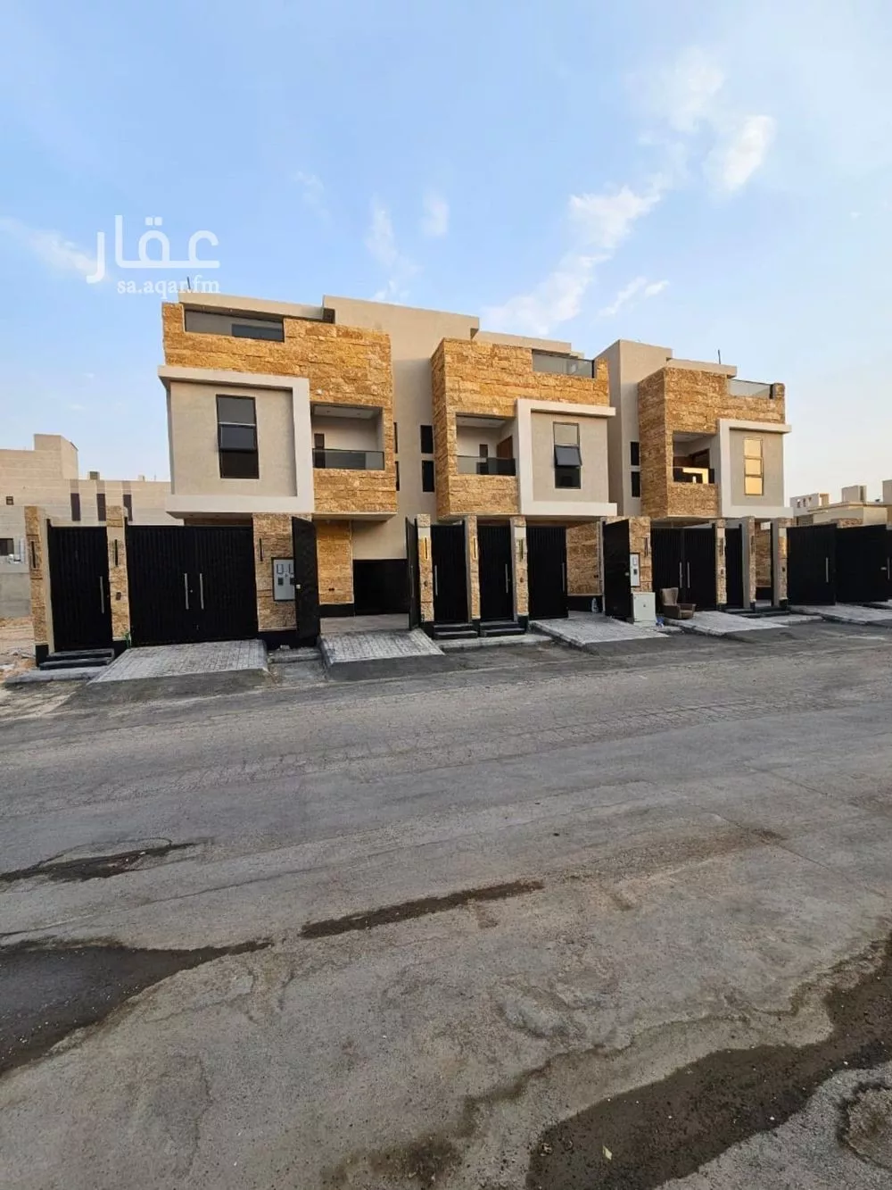 فيلا للبيع في شارع أبي القاسم عبدالرحيم, حي العارض, مدينة الرياض, منطقة الرياض 1 صورة