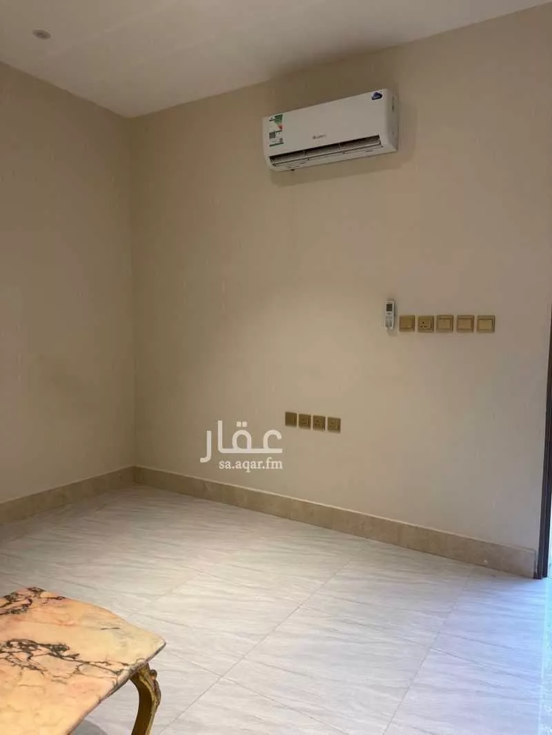 غرفة للإيجار في شارع السلمانية 68 ، حي السلمانية ، الدرعية ، الدرعية 1 صورة