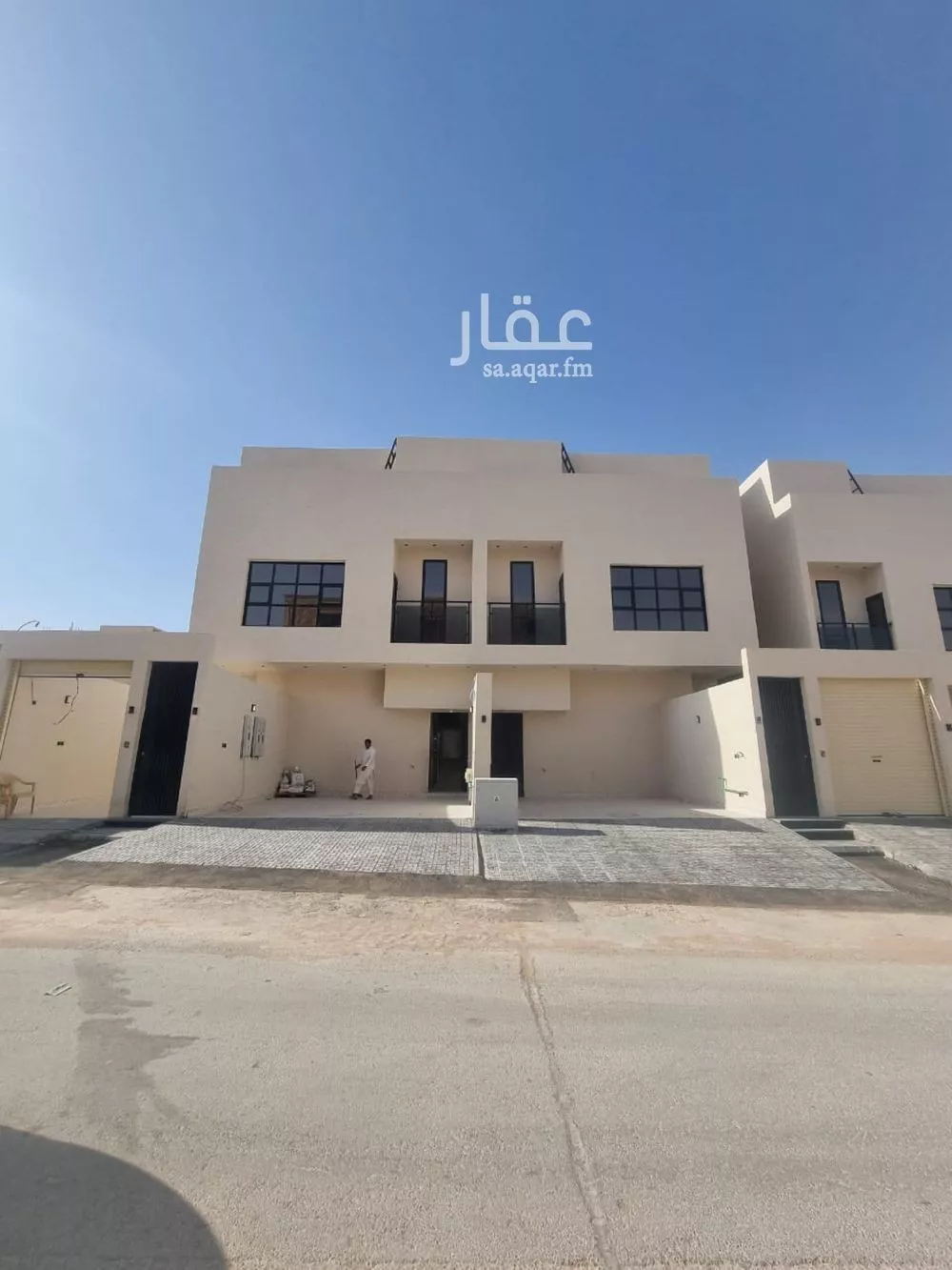 فيلا للبيع في شارع احمد بن رسلان, حي بدر, مدينة الرياض, منطقة الرياض 1 صورة
