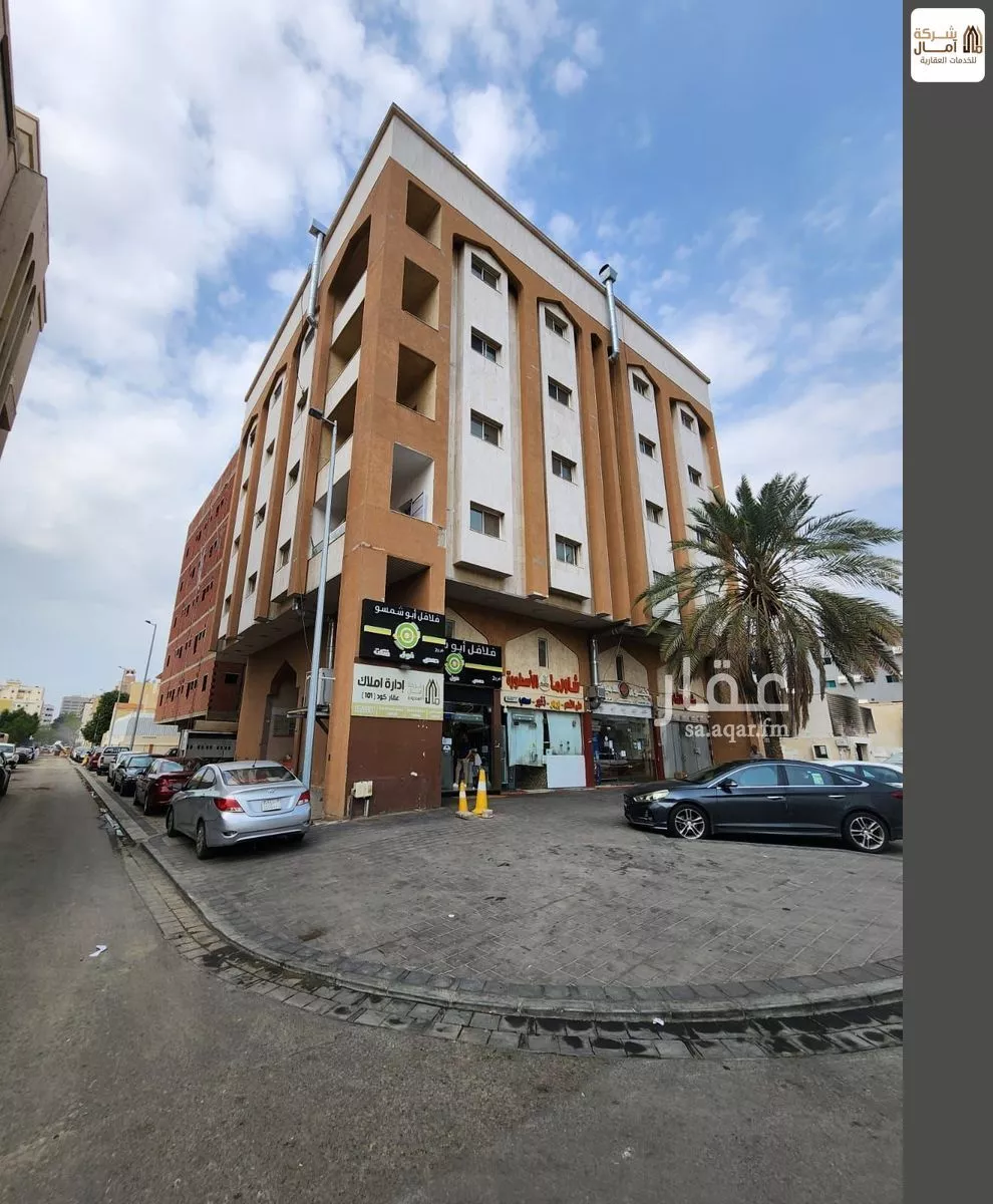 عمارة للبيع في شارع التوبه, حي الشرفية, مدينة جدة, منطقة مكة المكرمة 1 صورة