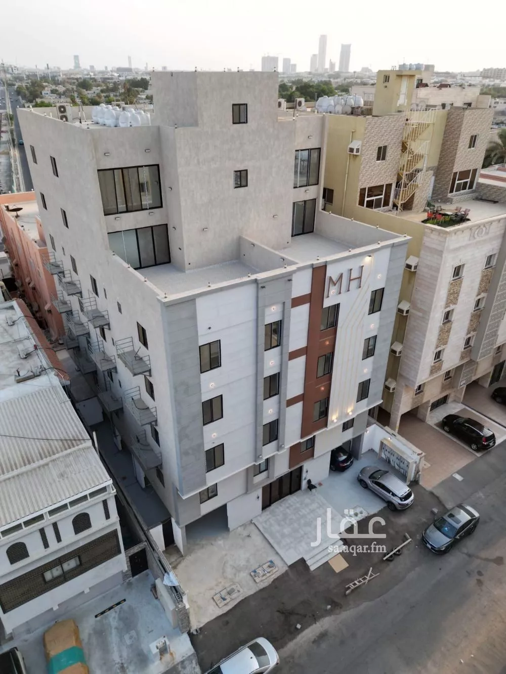 شقة للبيع في شارع عمير المزني, حي الزهراء, مدينة جدة, منطقة مكة المكرمة 1 صورة