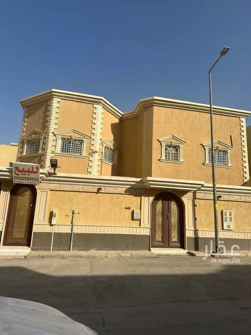 فيلا للبيع في شارع منجد, حي شبرا, مدينة الرياض, منطقة الرياض 1 صورة