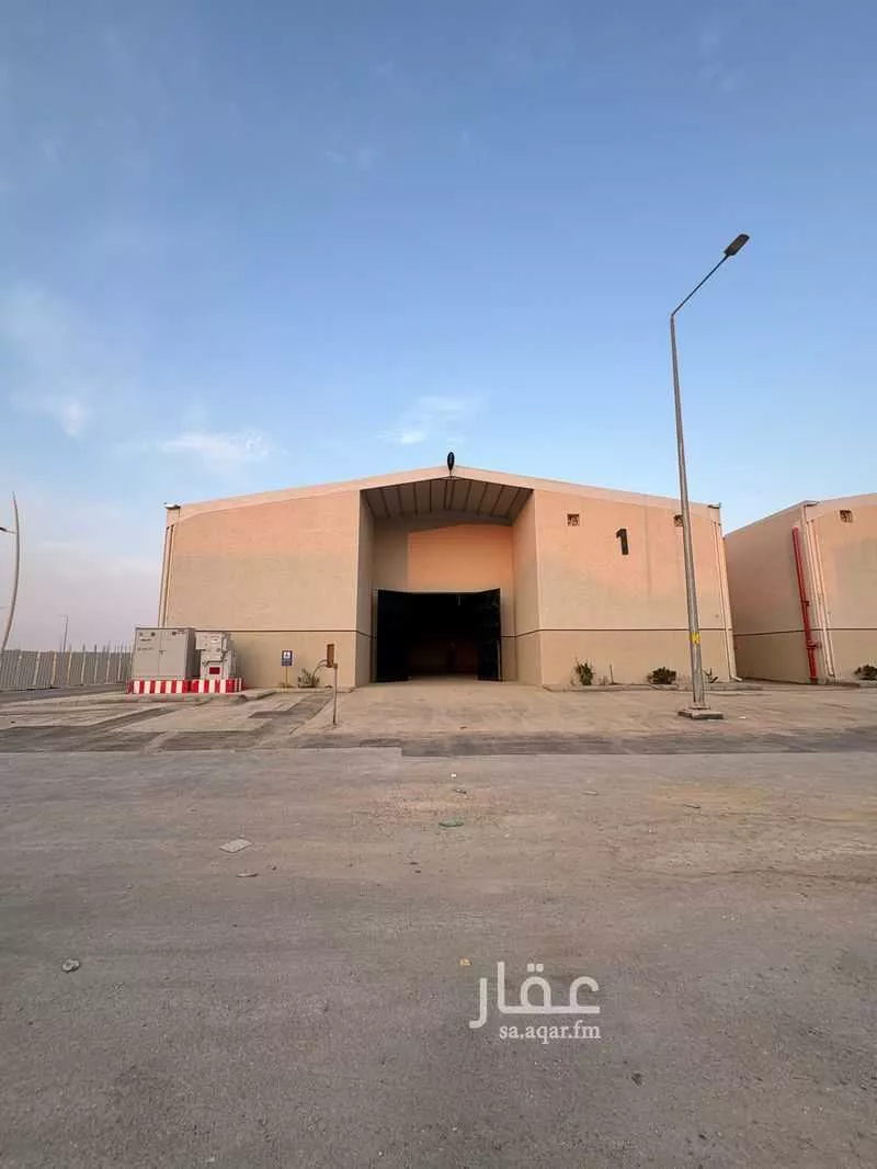 مستودع للإيجار في حي النظيم, مدينة الرياض, منطقة الرياض 1 صورة
