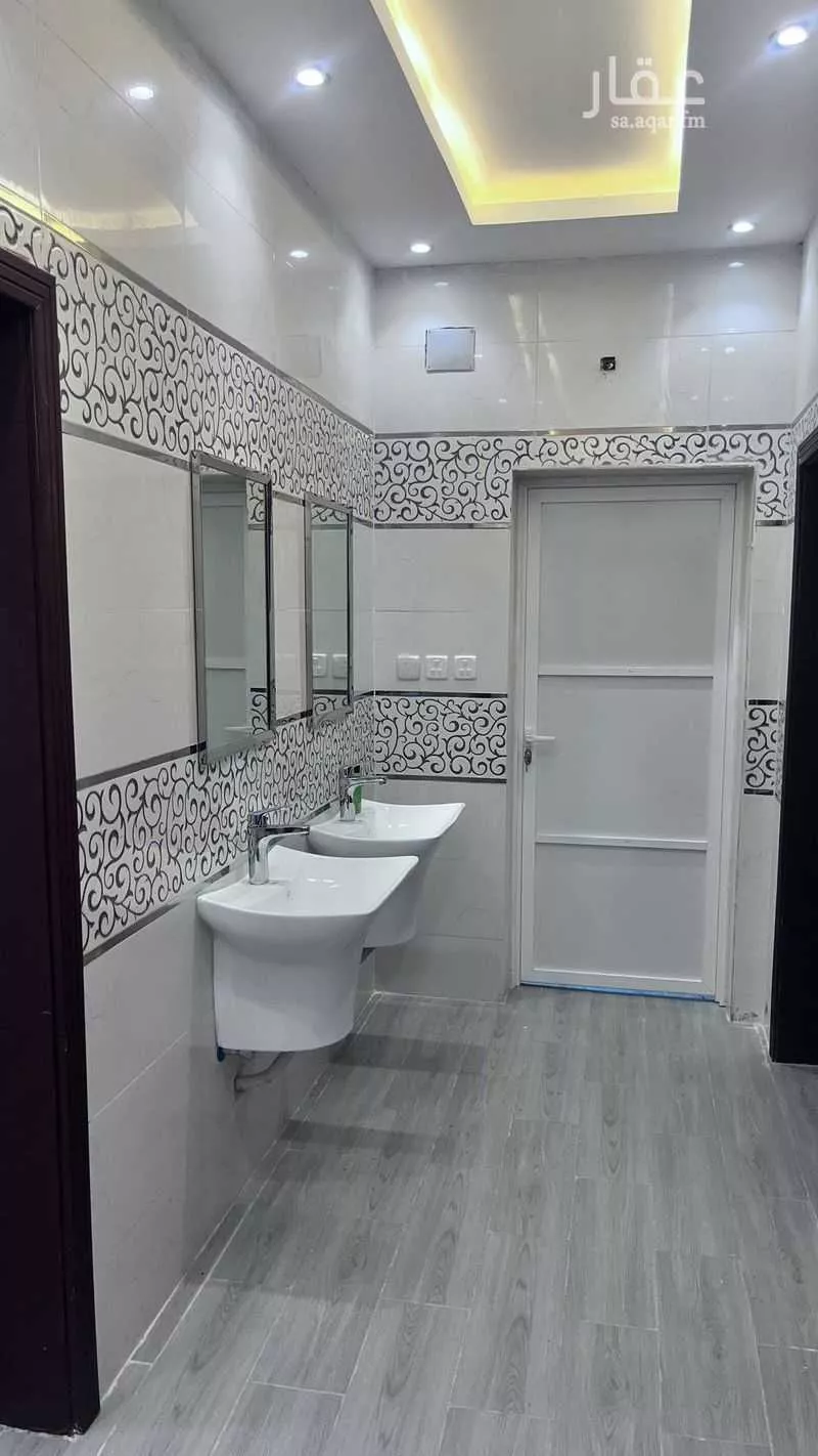 شقة للإيجار في شارع ج3 317 ، حي الفنار ، بحرة ، بحرة 1 صورة