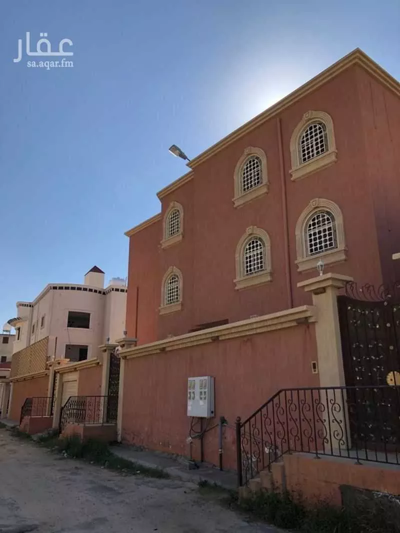 عمارة للبيع في حي جنوب تندحة, مدينة خميس مشيط, منطقة عسير 1 صورة