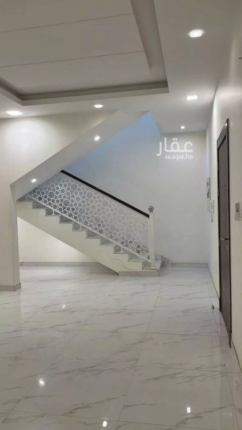 فيلا للإيجار في شارع فضيلة الشيخ أحمد قاري, حي عرقة, مدينة الرياض, منطقة الرياض 1 صورة