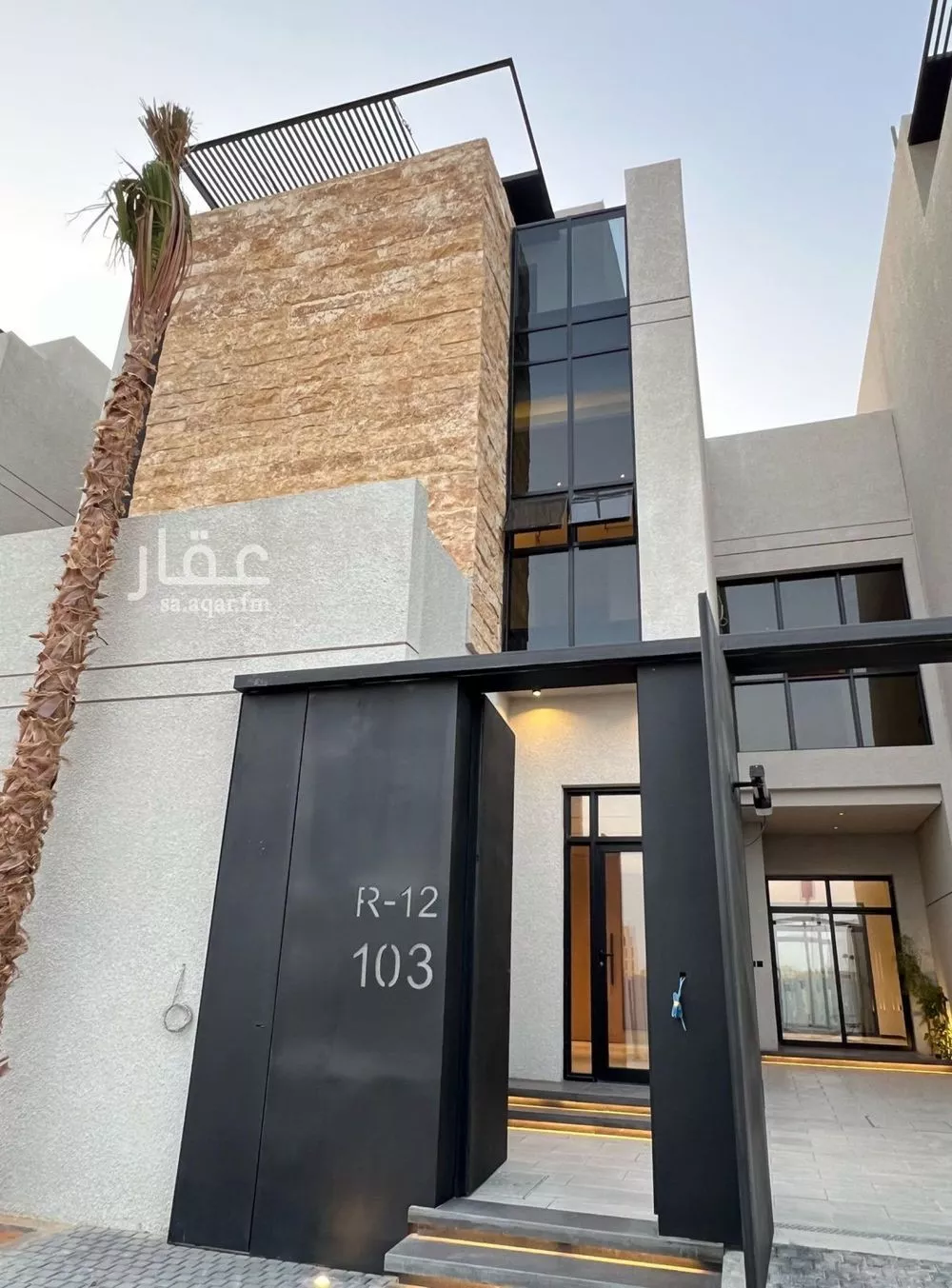 فيلا للبيع في شارع مالك بن أنس, حي النرجس, مدينة الرياض, منطقة الرياض 1 صورة