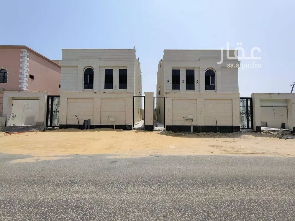 فيلا للبيع في شارع الزاهر, حي الصواري, مدينة الخبر, المنطقة الشرقية 1 صورة