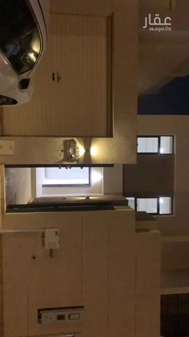 فيلا للإيجار في شارع الامير فيصل بن بندر بن عبدالعزيز الفرعي ، حي مطار الملك خالد الدولي ، الرياض ، منطقة الرياض 1 صورة