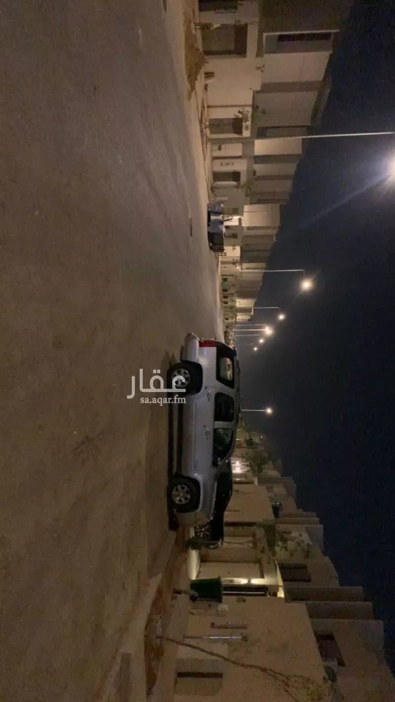 فيلا للبيع في شارع الامير فيصل بن بندر بن عبدالعزيز الفرعي ، حي مطار الملك خالد الدولي ، الرياض ، منطقة الرياض 1 صورة
