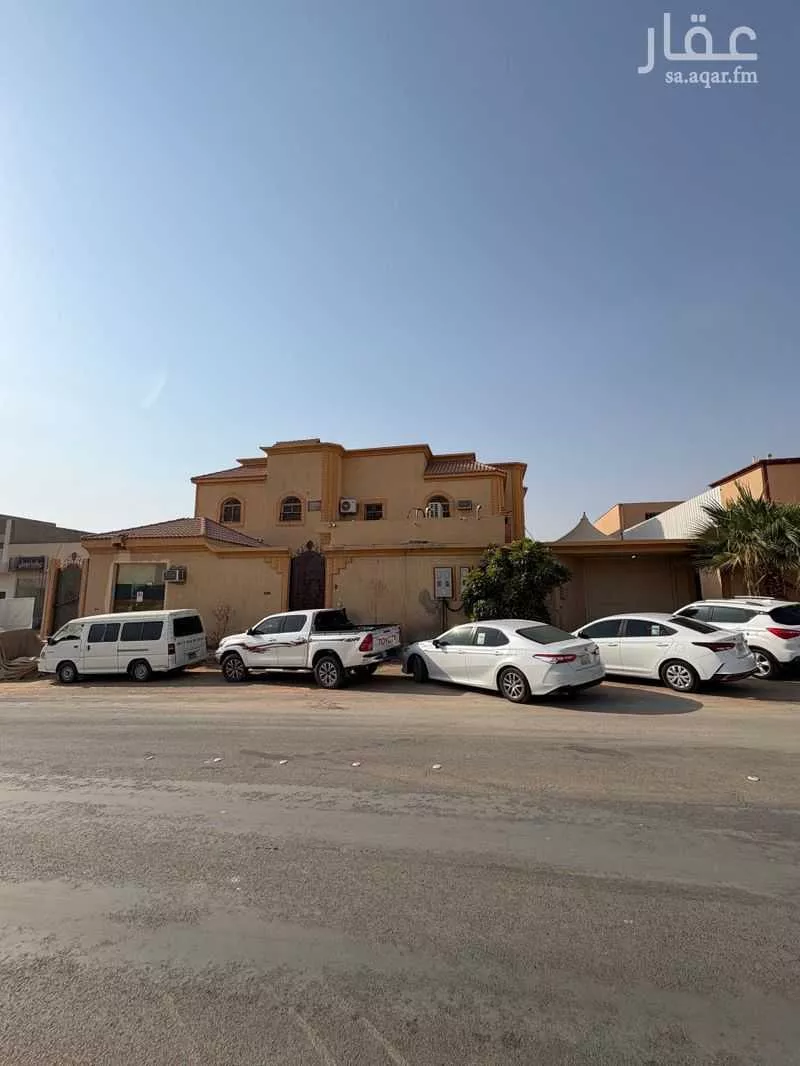 فيلا للإيجار في شارع الأمير فيصل بن تركي ، حي العليا ، المزاحمية ، المزاحمية 1 صورة