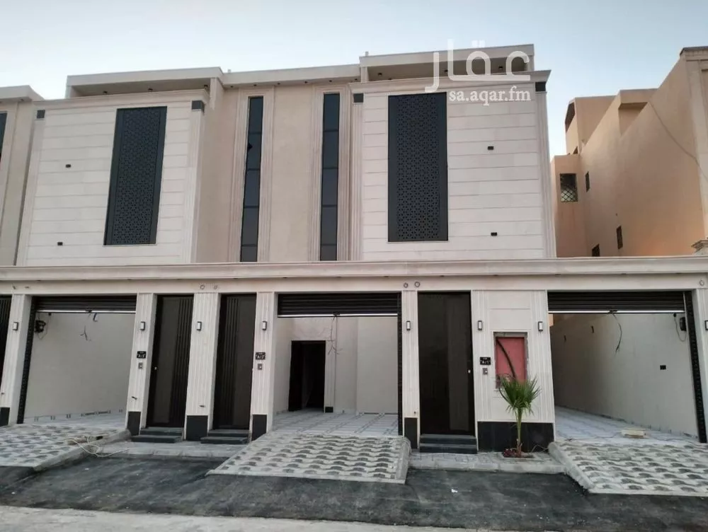 دور للبيع في شارع أحمد إسماعيل بن الحنفي, حي العوالي, مدينة الرياض, منطقة الرياض 1 صورة