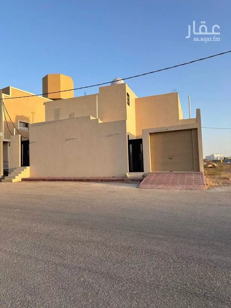 دور للبيع في شارع بغداد, حي حي ج7, مدينة حريملاء, منطقة الرياض 1 صورة