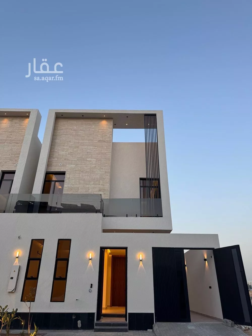 فيلا للبيع في شارع ابي نزار, حي المهدية, مدينة الرياض, منطقة الرياض 1 صورة