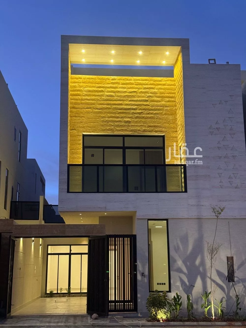 فيلا للبيع في شارع أحمد بن علي الشوائطي, حي المهدية, مدينة الرياض, منطقة الرياض 1 صورة