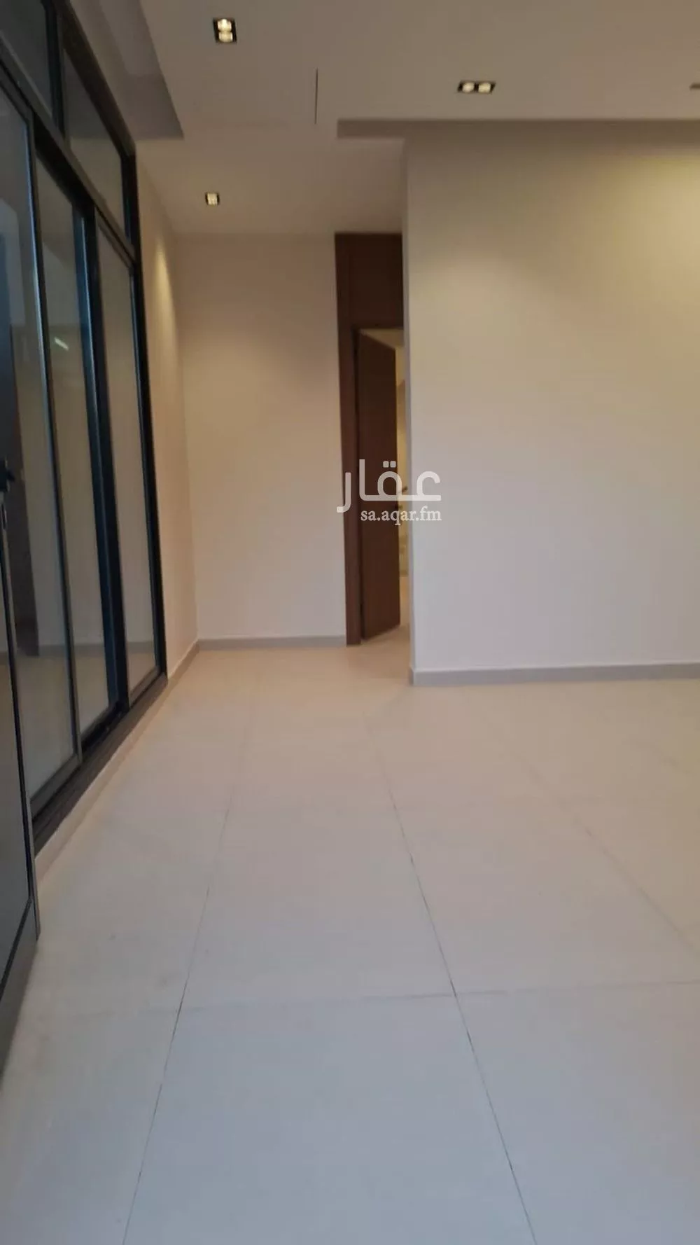 فيلا للبيع في شارع عبدالرحمن بن يسار, حي المونسية, مدينة الرياض, منطقة الرياض 1 صورة
