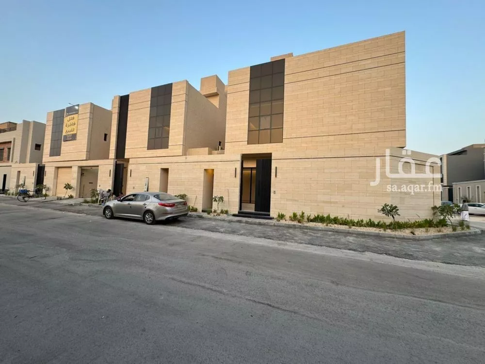 فيلا للبيع في شارع أبي زيد القيرواني, حي العارض, مدينة الرياض, منطقة الرياض 1 صورة