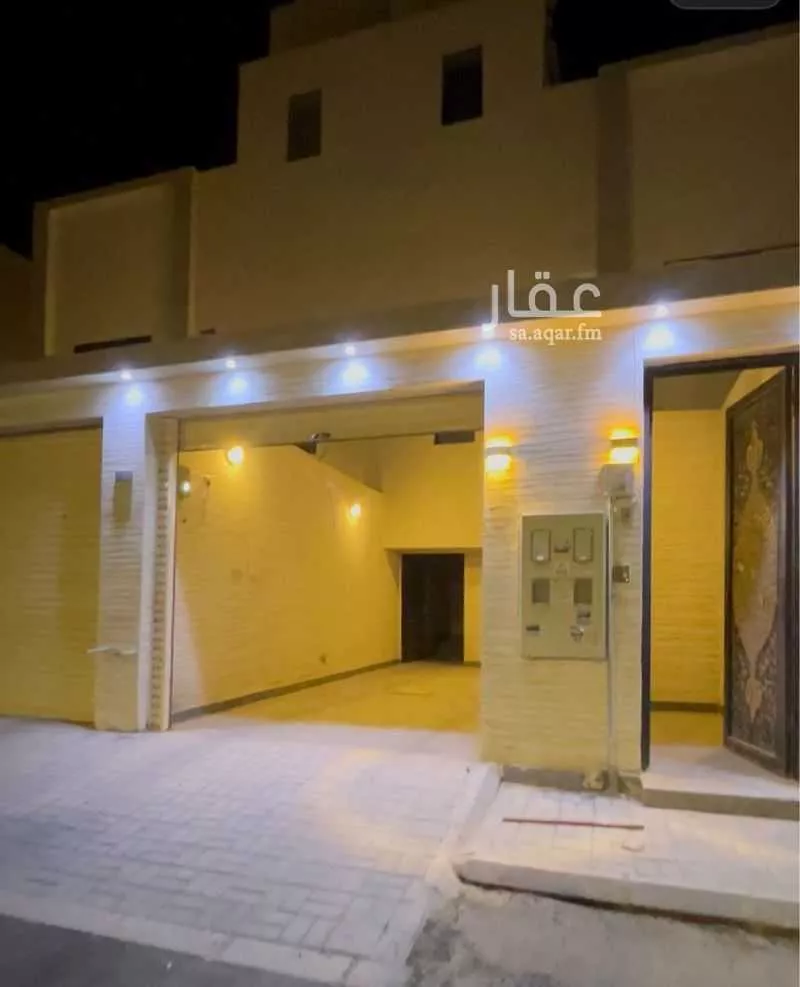 دور للبيع في شارع أبي الصفاء الحسيني ، حي عريض ، الرياض ، منطقة الرياض 1 صورة