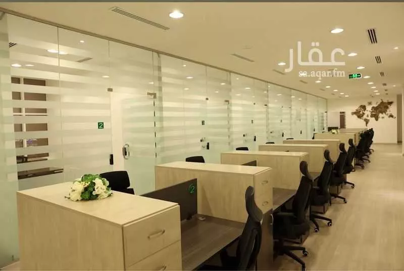 مكتب تجاري للإيجار في شارع محمد بن عبدالله بن عبداللطيف ، حي المرسلات ، الرياض ، منطقة الرياض 1 صورة