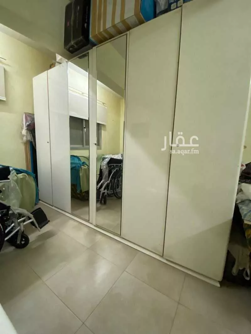 عمارة للإيجار في شارع طلحة بن البراء, حي السليمانية, مدينة الرياض, منطقة الرياض 1 صورة