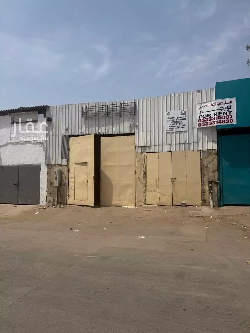 مستودع للإيجار في شارع حمزة بن إبراهيم, حي الصناعية, مدينة الرياض, منطقة الرياض 1 صورة