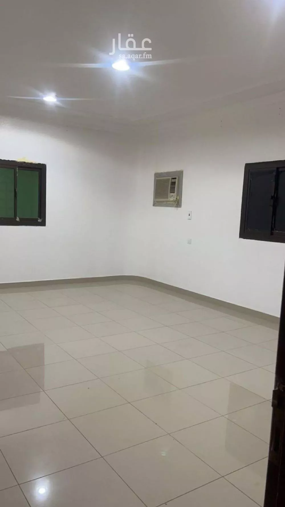 فيلا للبيع في شارع الجيب, حي الملقا, مدينة الرياض, منطقة الرياض 1 صورة