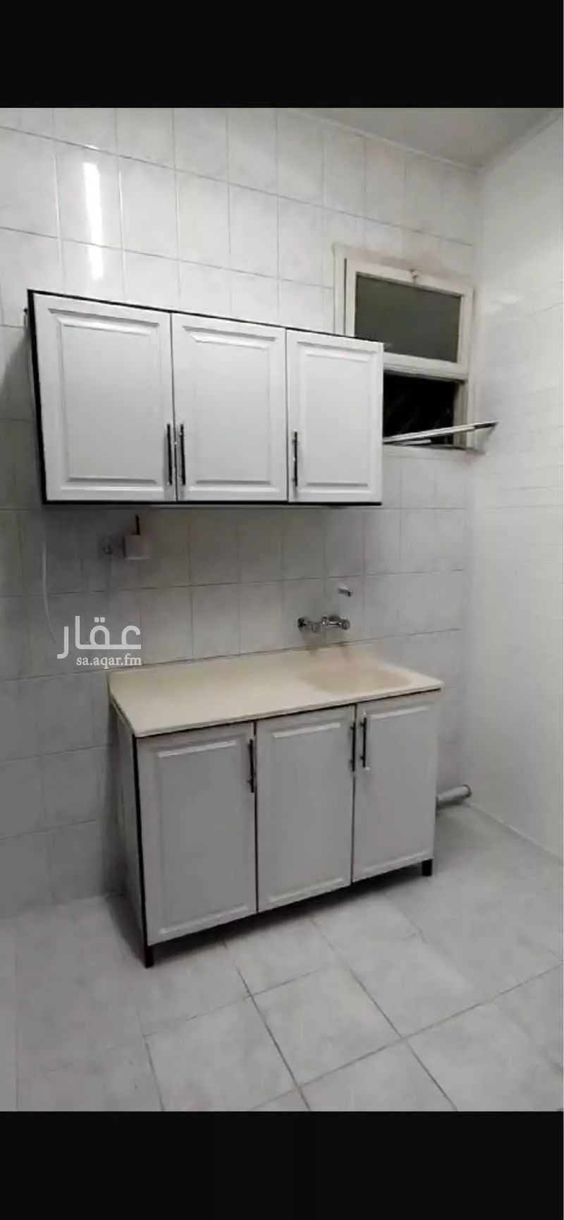 شقة مفروشة للحجز في شارع خليفة ابن ابي الفرج الزمزمي, حي الجزيرة, الرياض 1 صورة