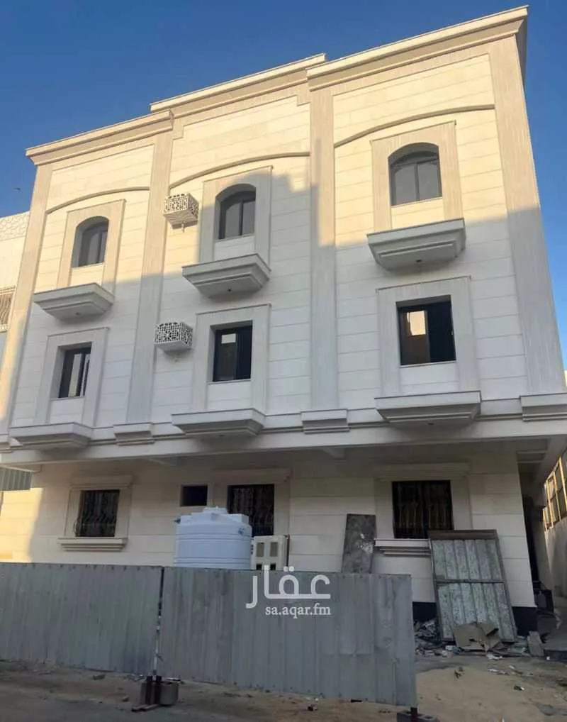 عمارة للإيجار في شارع السلام, حي العقربية, مدينة الخبر, المنطقة الشرقية 1 صورة