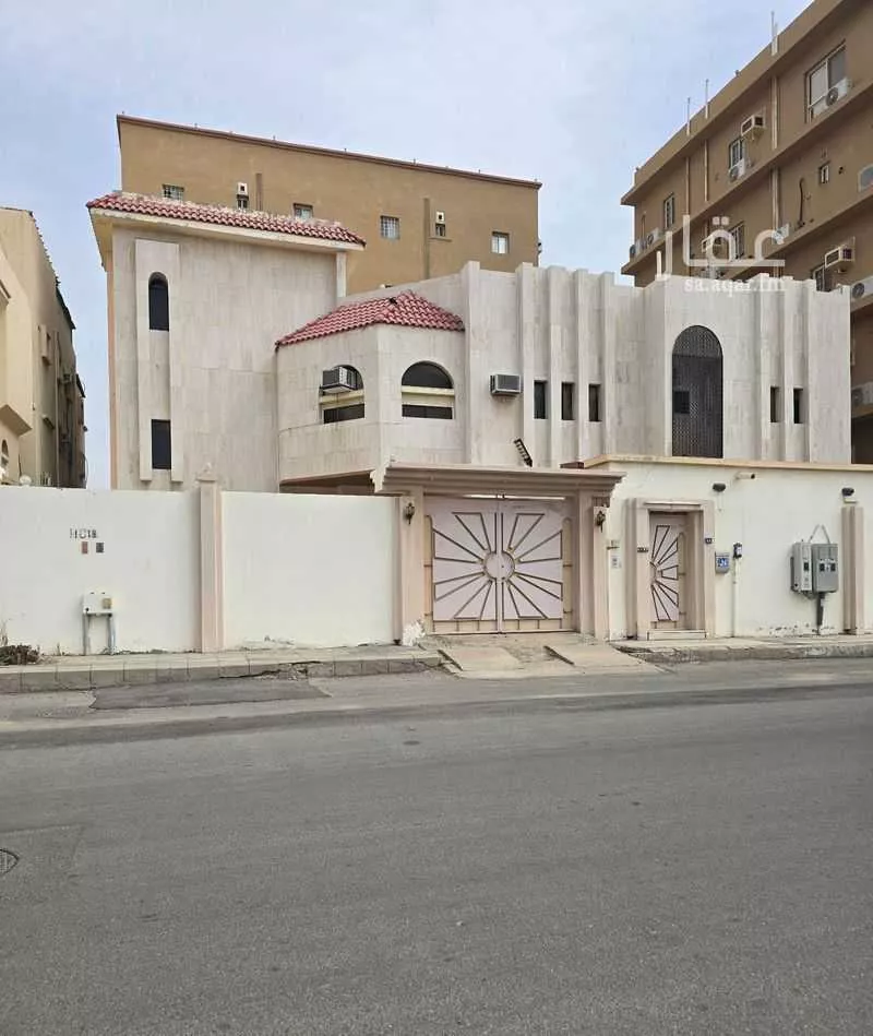 فيلا للبيع في شارع إبن مطروح, حي الصفاء, مدينة جدة, منطقة مكة المكرمة 1 صورة