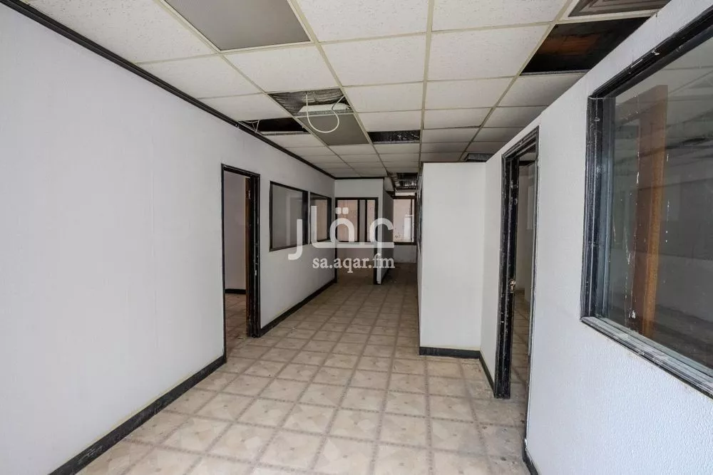 مكتب تجاري للإيجار في شارع طريق الملك فيصل, حي المزروعية, مدينة الدمام, المنطقة الشرقية 1 صورة