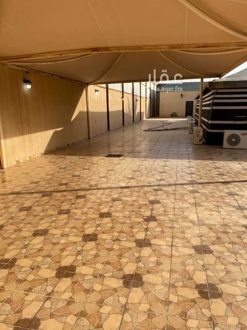 استراحة للبيع في شارع الأحمر, حي النظيم, مدينة الرياض, منطقة الرياض 1 صورة