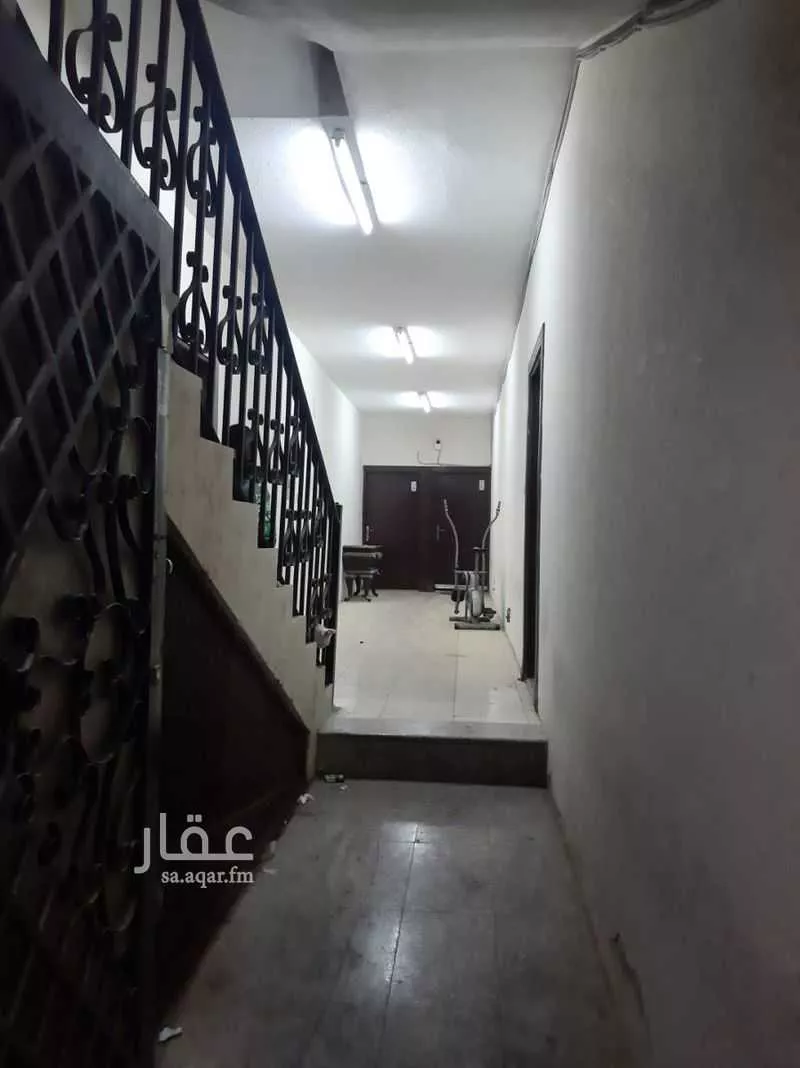 عمارة للبيع في شارع عين الثغرة, حي أم الحمام الشرقي, مدينة الرياض, منطقة الرياض 1 صورة