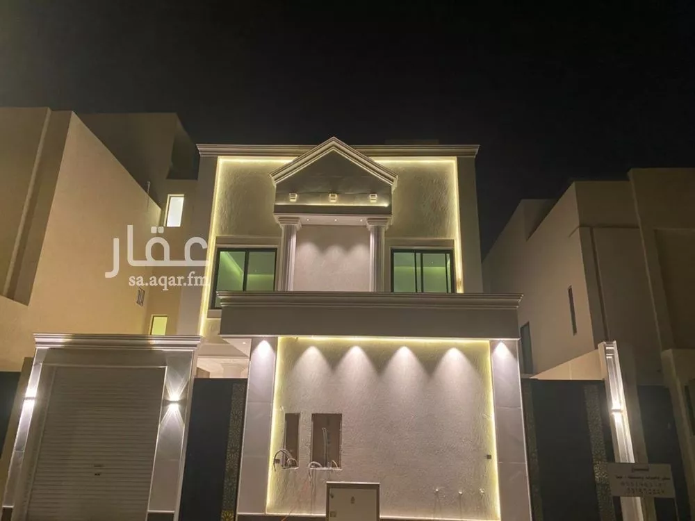 فيلا للبيع في شارع عبدالله القيرواني, حي الرمال, مدينة الرياض, منطقة الرياض 1 صورة