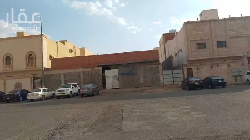 دور للبيع في شارع ابن الزبير, حي المبعوث, مدينة المدينه المنوره, منطقة المدينة المنورة 1 صورة