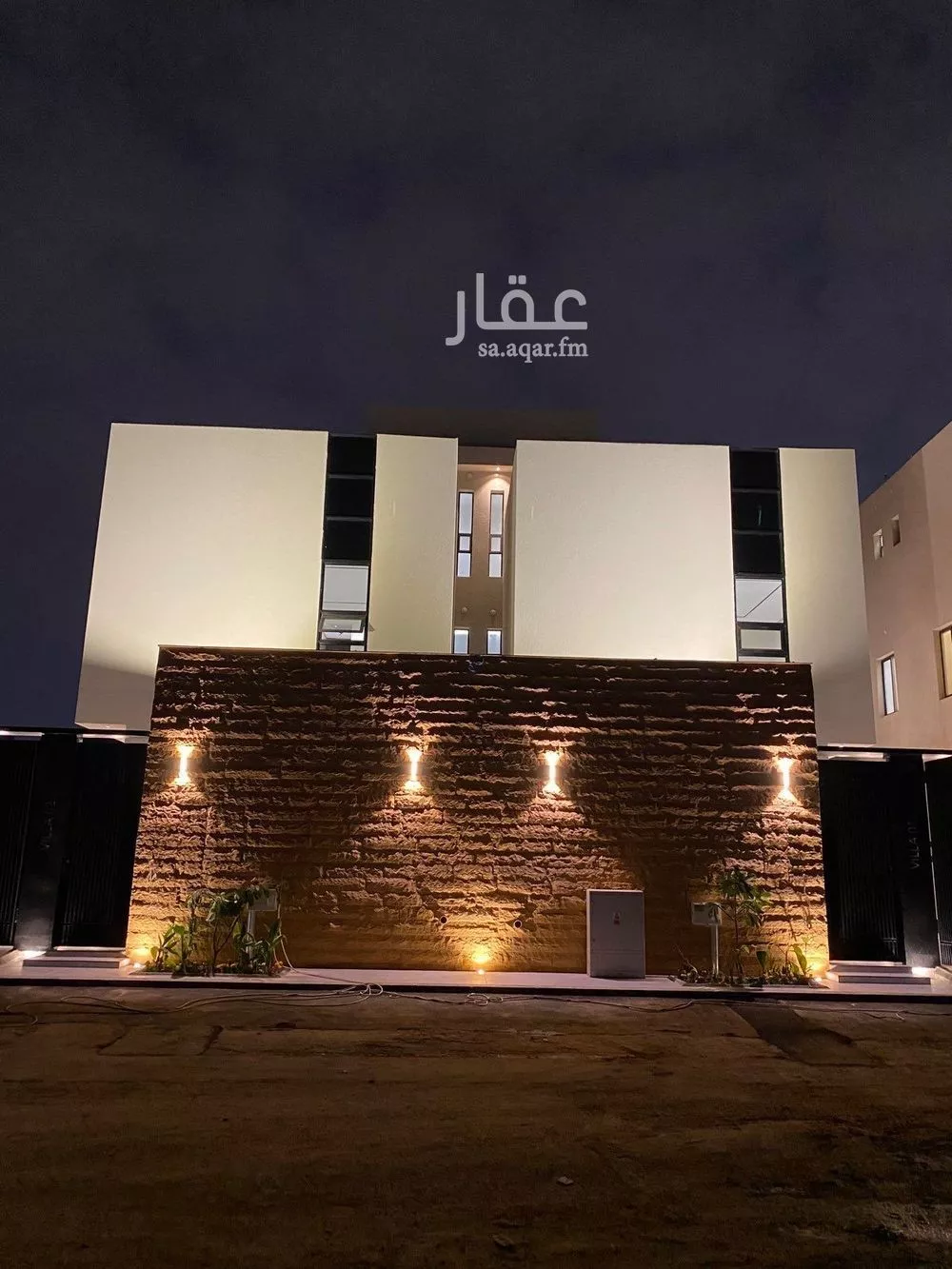 فيلا للبيع في شارع السرور, حي الرمال, مدينة الرياض, منطقة الرياض 1 صورة