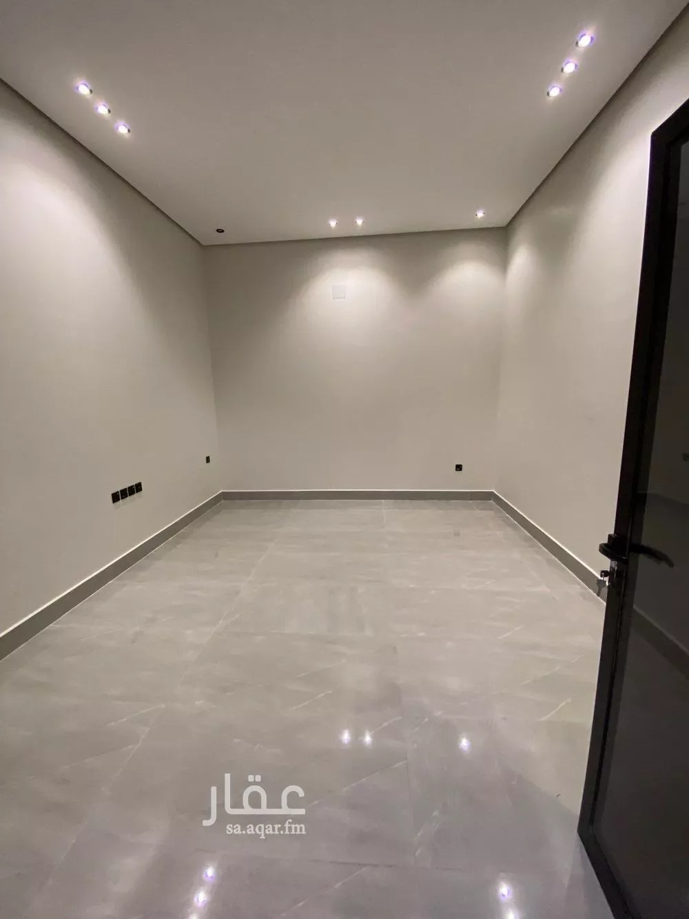 فيلا للبيع في شارع علي بن السخاوي, حي الرمال, مدينة الرياض, منطقة الرياض 1 صورة
