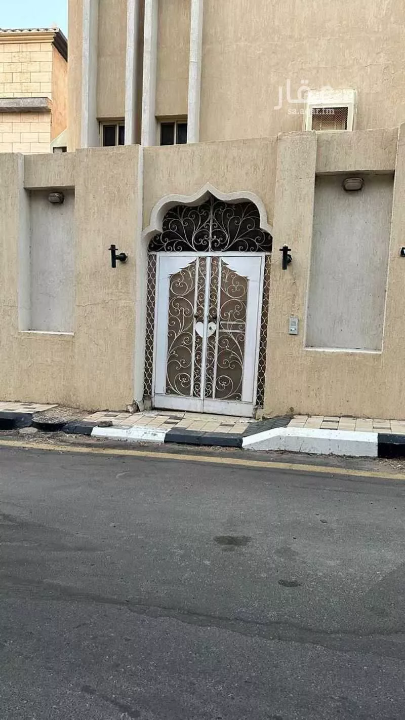 عمارة للإيجار في شارع انس ابن مالك, حي أم العراد, مدينة امارة منطقة مكة المكرمة - الطائف, منطقة مكة المكرمة 1 صورة