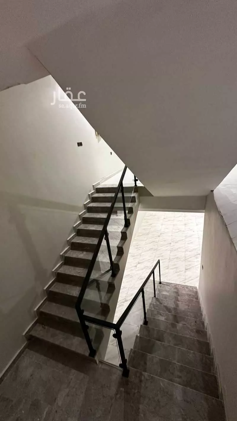 فيلا للبيع في شارع 13ب, حي العقيق, مدينة الخبر, المنطقة الشرقية 1 صورة