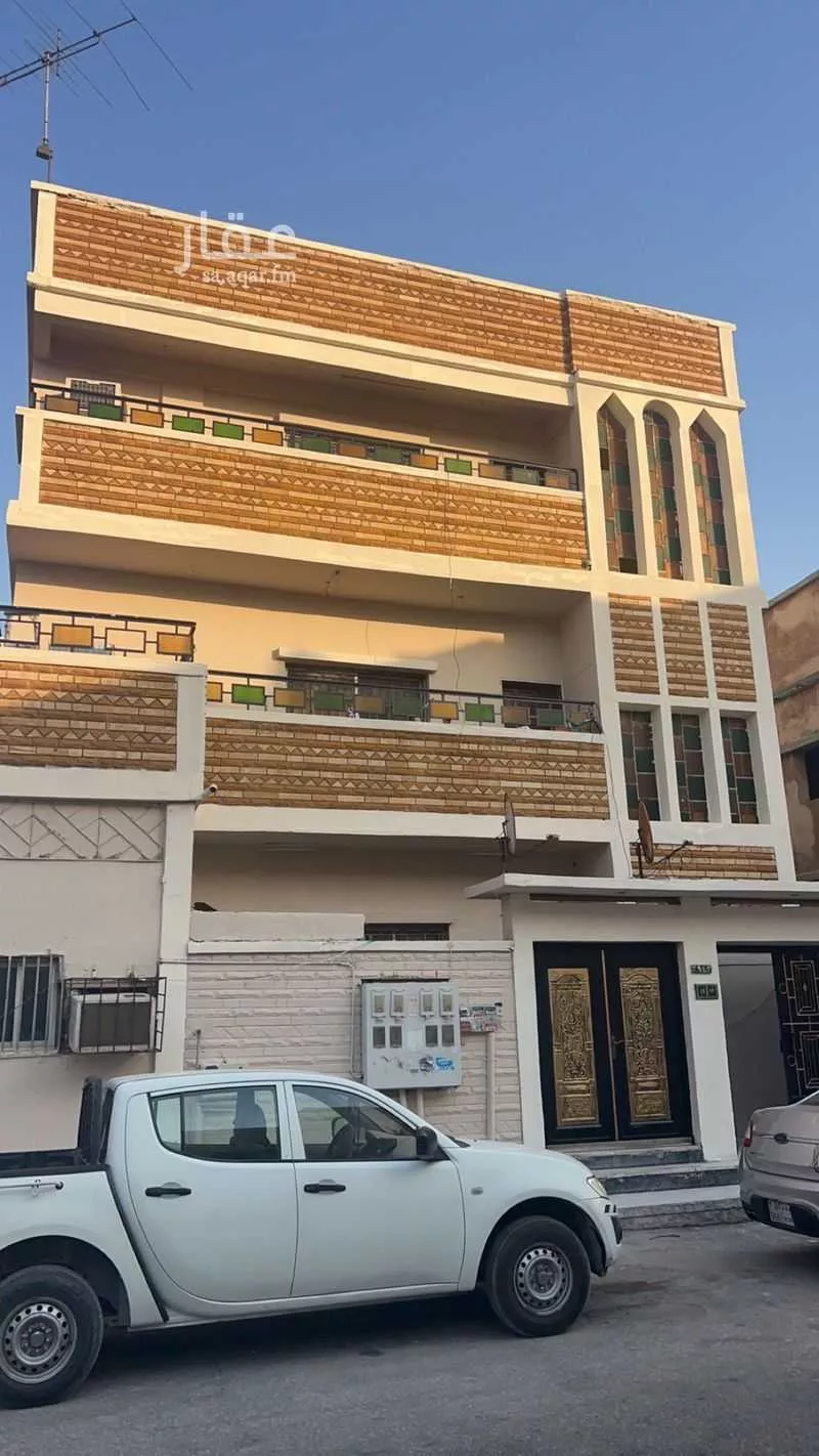 عمارة للبيع في شارع الخماسين, حي القادسية, مدينة الدمام, المنطقة الشرقية 1 صورة