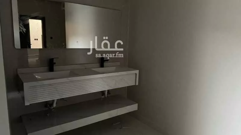 دور للبيع في شارع محمد بن علي بن ميمون الكوفي, حي ورقان, مدينة المدينه المنوره, منطقة المدينة المنورة 1 صورة