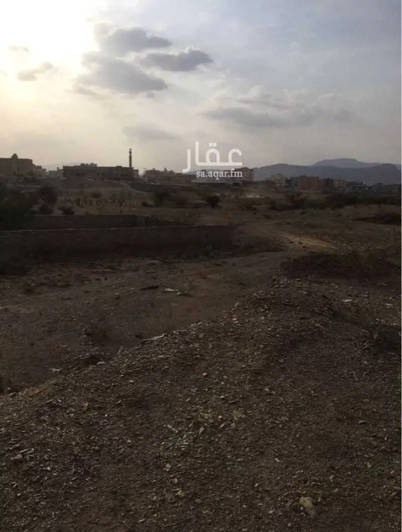 أرض للبيع في حي الضرس, مدينة محائل, منطقة عسير 1 صورة