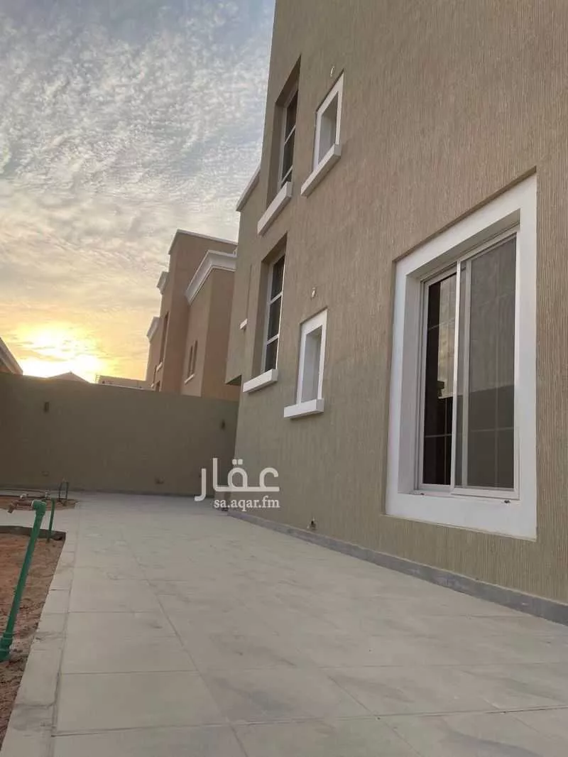 فيلا للبيع في شارع حصينة, حي قرطبة, مدينة الرياض, منطقة الرياض 1 صورة
